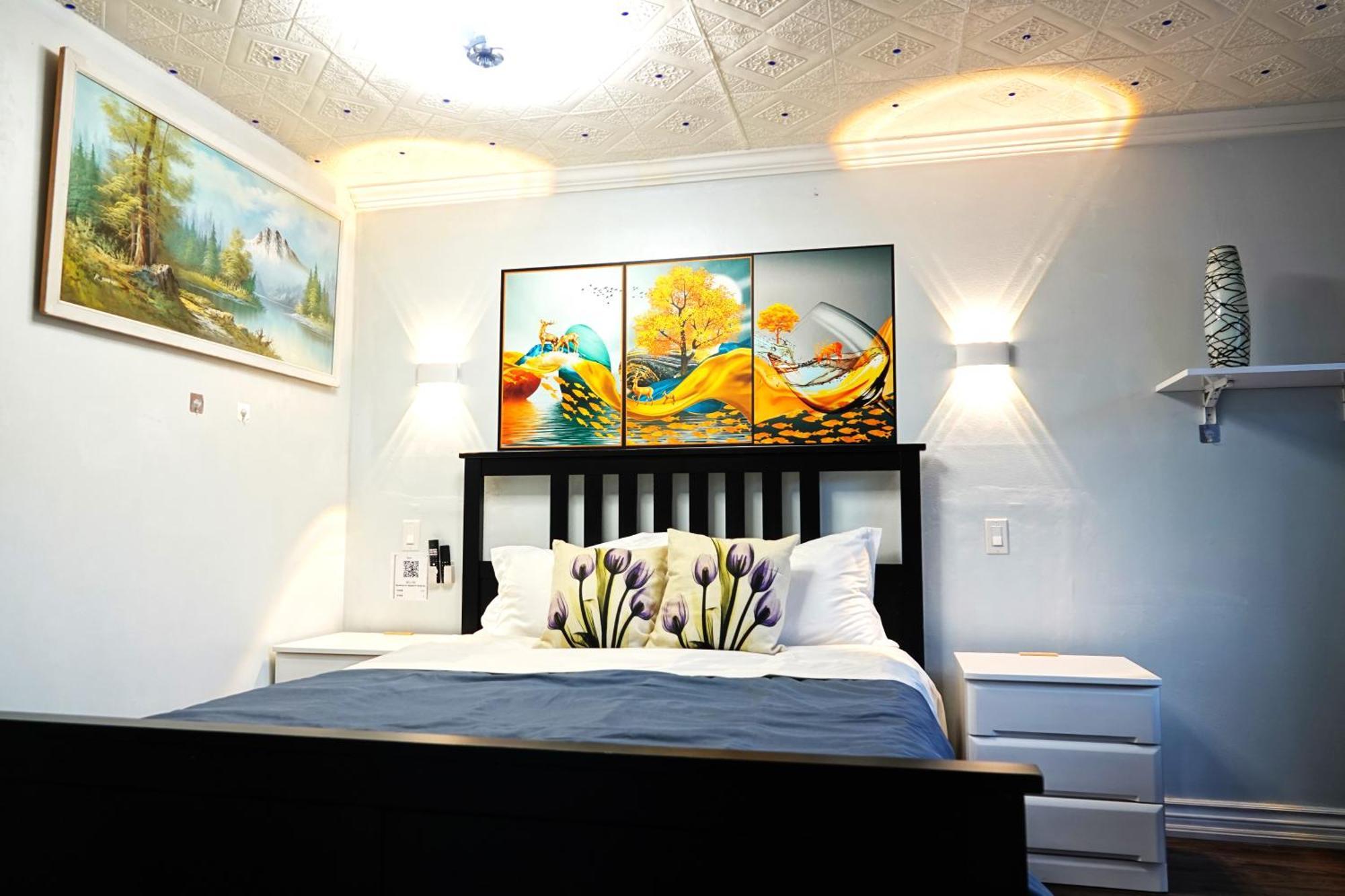 Renovated Cozy Bedroom With Private Washroom Toronto Dış mekan fotoğraf